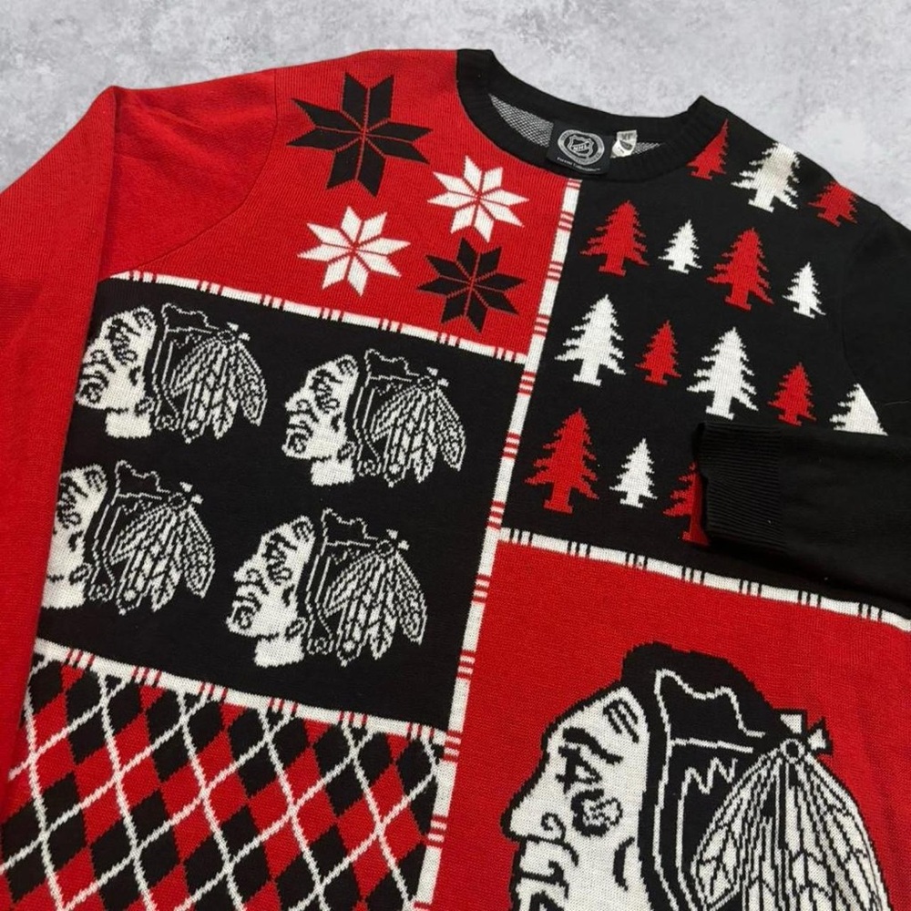 NHL Chicago Blackhawks Hockey Red and Black Crewneck Sweater - Picture 2 of 4